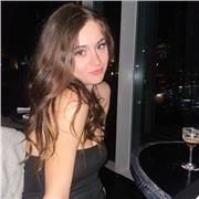 Offro lezioni private di italiano a studenti universitari di Londra.
Diplomata al liceo delle Scienze Umane con ottimo voto.